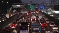 mobil manual macet